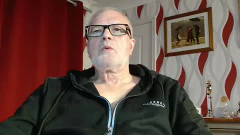 Snapshot of daddiescockforyou chatting on May 18, 8:03 pm Brian ... online show from May 18, 8:03 pm