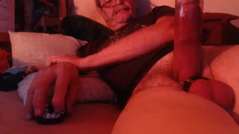 daddiesmonstercock online show from December 22, 2:49 am