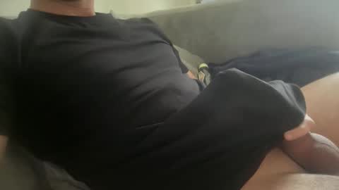 daddy_dick_4u online show from April 2, 11:41 am