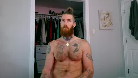 Snapshot of daddyafterdark1 chatting on June 29, 2:28 pm daddyafterdark1 online show from June 29, 2:28 pm