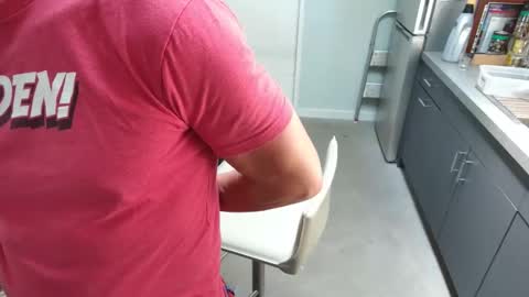 Snapshot of daddycache chatting on May 6, 8:25 pm bas online show from May 6, 8:25 pm