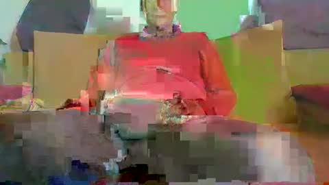 Snapshot of daddycomehome1 chatting on May 4, 7:15 am daddycomehome1 online show from May 4, 7:15 am