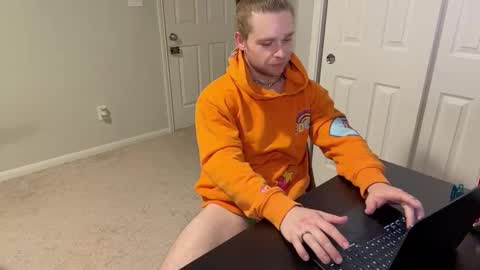 Snapshot of daddydaydrinkz chatting on March 8, 6:32 am DaddydayDrinkz online show from March 8, 6:32 am