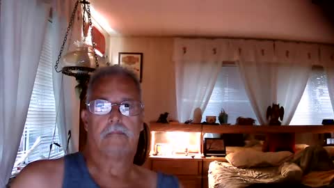 daddydick873570 online show from August 6, 9:49 pm
