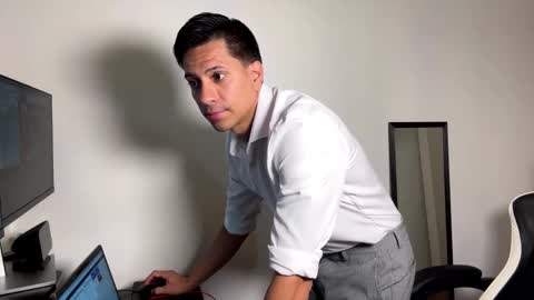 Snapshot of daddyfit95 chatting on June 8, 8:31 pm daddyfit95 online show from June 8, 8:31 pm