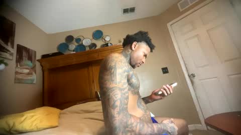 sexy tatted king bbc online show from October 9, 4:10 am