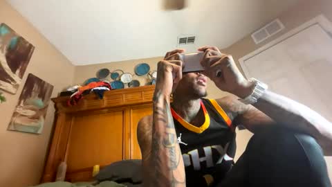 sexy tatted king bbc online show from November 12, 8:30 pm