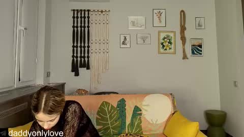 Zoe online show from October 15, 6:08 pm