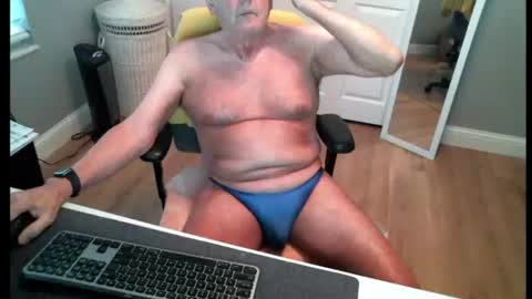 Snapshot of daddys7plus chatting on June 13, 4:49 pm daddys7plus online show from June 13, 4:49 pm