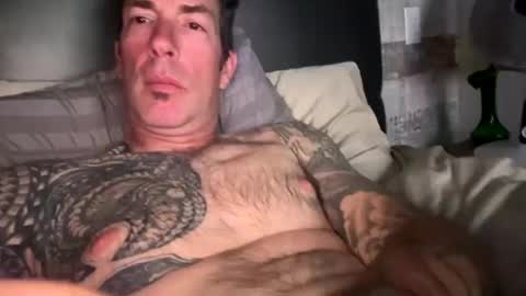 Snapshot of daddyshornyy chatting on September 12, 4:12 am daddyshornyy online show from September 12, 4:12 am