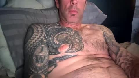 Snapshot of daddyshornyy chatting on September 22, 1:51 am daddyshornyy online show from September 22, 1:51 am