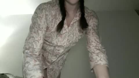 Snapshot of daddysssgoodgirl chatting on October 19, 6:36 am daddys good girl online show from October 19, 6:36 am