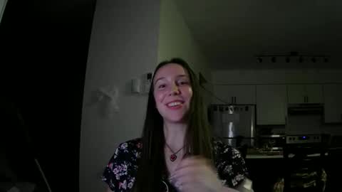 Snapshot of daddysssgoodgirl chatting on December 22, 8:55 am daddys good girl online show from December 22, 8:55 am