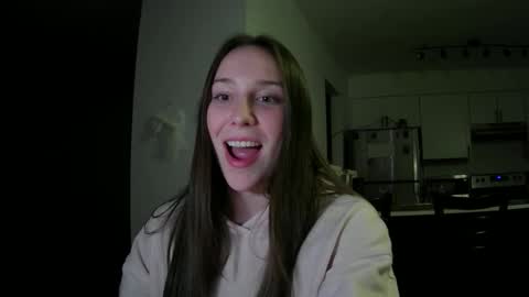 Snapshot of daddysssgoodgirl chatting on January 19, 8:40 am daddys good girl online show from January 19, 8:40 am