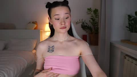 Snapshot of daddystrouble chatting on December 13, 1:26 am Daddys Trouble online show from December 13, 1:26 am