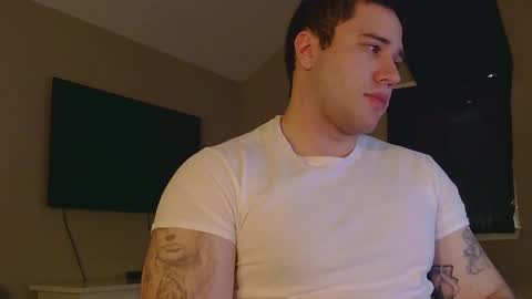 Snapshot of daddywassuppp4 chatting on November 2, 4:09 pm Jon online show from November 2, 4:09 pm