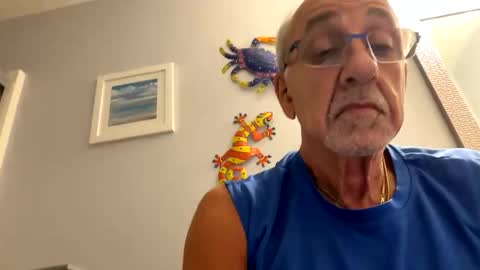 Snapshot of daddyweis chatting on September 25, 8:45 pm daddyweis online show from September 25, 8:45 pm