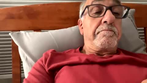 Snapshot of daddyweis chatting on September 28, 3:34 am daddyweis online show from September 28, 3:34 am