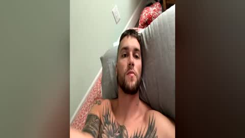 Snapshot of daddyyjus chatting on June 17, 7:04 pm daddyyjus online show from June 17, 7:04 pm