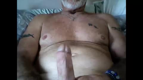 Snapshot of dadhmalone chatting on March 31, 3:23 pm dadhmalone online show from March 31, 3:23 pm