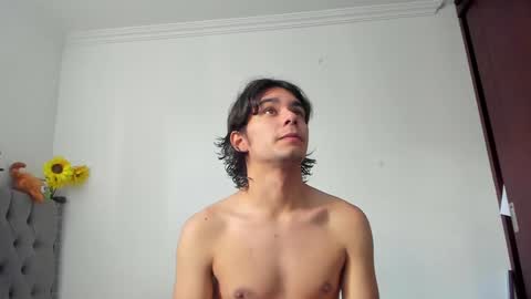 Snapshot of daemon_txuspunk chatting on December 18, 8:03 pm DAEMON online show from December 18, 8:03 pm
