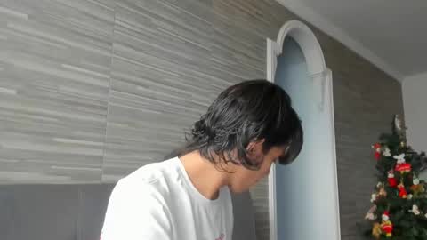 Snapshot of daemon_txuspunk chatting on December 30, 7:32 pm DAEMON online show from December 30, 7:32 pm