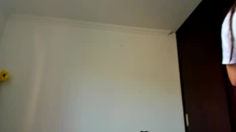 Snapshot of daemon_txuspunk chatting on January 12, 5:33 pm DAEMON online show from January 12, 5:33 pm