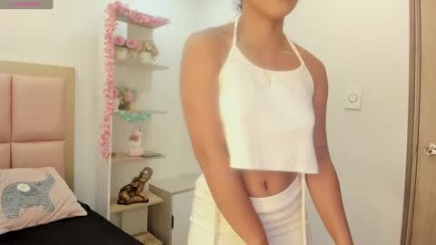 Snapshot of daenerys_targa chatting on January 8, 3:51 am Lesly online show from January 8, 3:51 am
