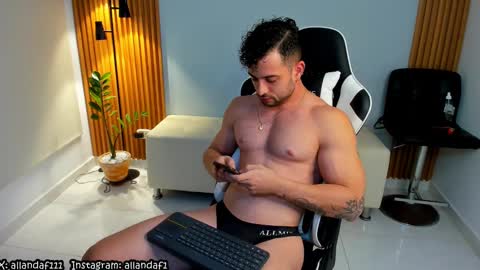 Snapshot of dafboy_ chatting on December 29, 2:17 am Allan Daf online show from December 29, 2:17 am