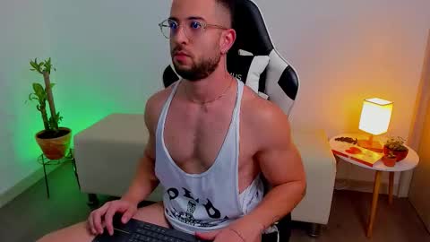 Snapshot of dafboy_ chatting on December 2, 3:07 pm Allan Daf online show from December 2, 3:07 pm