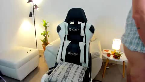 Allan Daf online show from March 13, 9:10 pm