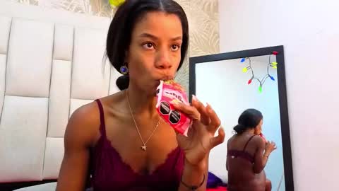 daffnelewis online show from February 12, 11:27 am