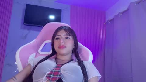 Dafne  online show from November 13, 3:55 pm