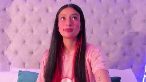 Snapshot of dafne_bss chatting on March 22, 7:56 am dafne_bss online show from March 22, 7:56 am