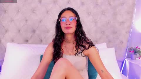 Snapshot of dafne_bss chatting on May 6, 5:57 am dafne_bss online show from May 6, 5:57 am