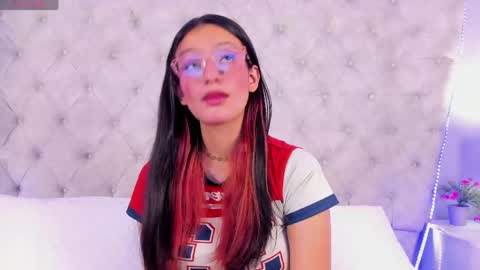 Snapshot of dafne_bss chatting on May 8, 4:51 am dafne_bss online show from May 8, 4:51 am