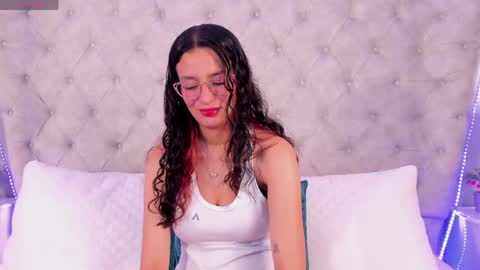 Snapshot of dafne_bss chatting on May 9, 5:12 am dafne_bss online show from May 9, 5:12 am