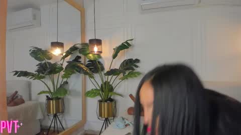 dafne_hillss online show from February 1, 11:42 am