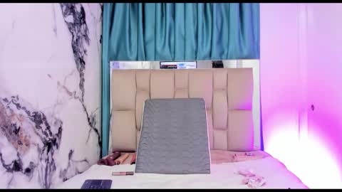 dafne_quenn online show from October 3, 1:19 pm