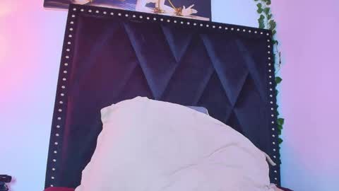 dafne_quenn online show from November 22, 1:10 pm