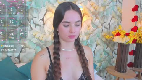 Snapshot of dafnevega chatting on March 5, 10:54 pm Dafne online show from March 5, 10:54 pm
