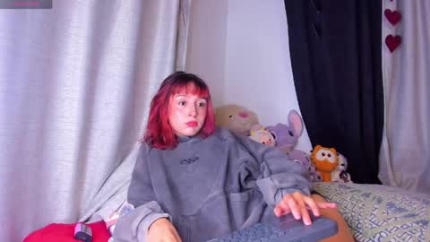 Dafnne online show from May 14, 2:29 am