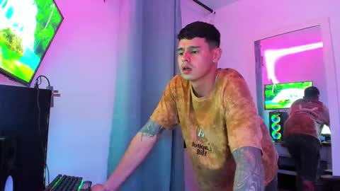 my name is Jhon and I live in colombia online show from October 4, 6:44 am