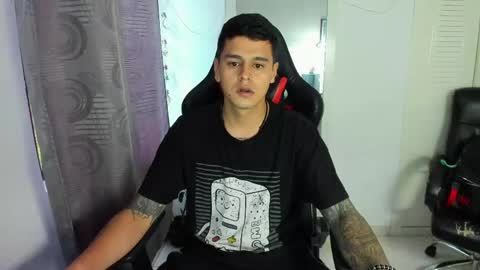 my name is Jhon and I live in colombia online show from May 6, 11:04 am