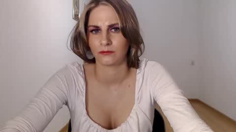 Snapshot of dagmariepiquant chatting on December 3, 10:18 pm Dagmarie online show from December 3, 10:18 pm