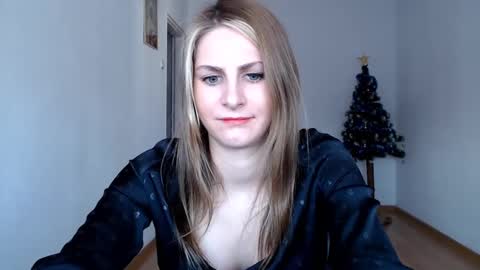 Snapshot of dagmariepiquant chatting on December 30, 10:21 am Dagmarie online show from December 30, 10:21 am