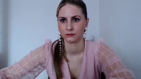 Snapshot of dagmariepiquant chatting on January 5, 9:59 am Dagmarie online show from January 5, 9:59 am