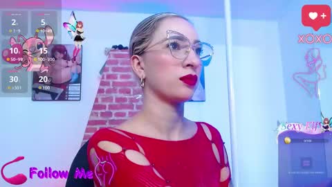 Snapshot of dagny_ chatting on February 9, 3:43 am Dagny  online show from February 9, 3:43 am