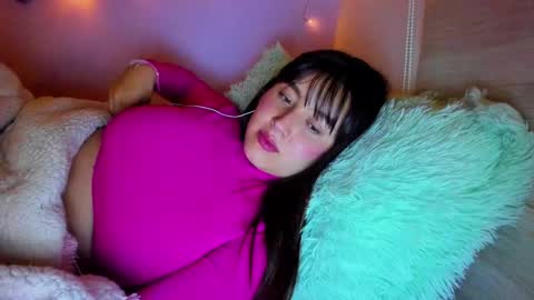 Snapshot of dahi_anne chatting on December 24, 5:27 am Call me D online show from December 24, 5:27 am
