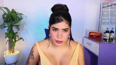 Dahiana online show from May 8, 8:58 pm
